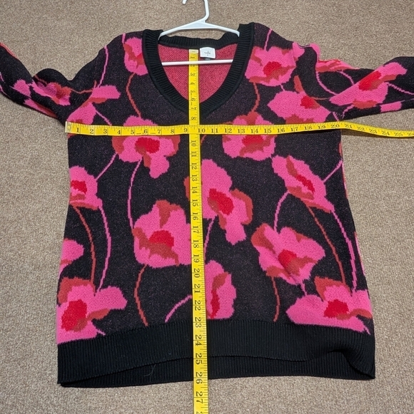 CABI (Small) Rococo Floral V-Neck Sweater Pink Black Floral Valentine's Day 4102 - Picture 6 of 6